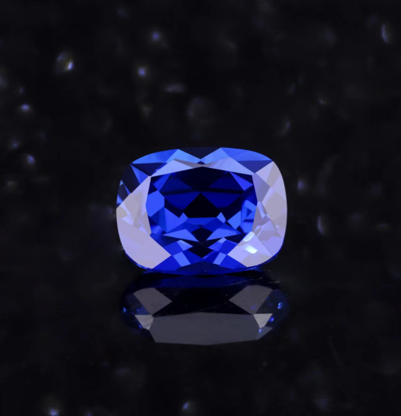 Lab Grown Gemstone Royal blue Cushion cut