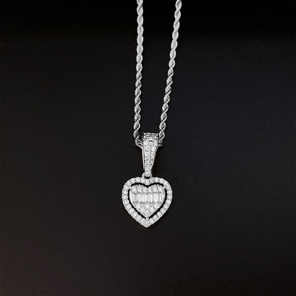 New Moissanite Pendant for Women S925 Silver Heart-Shaped Pendant